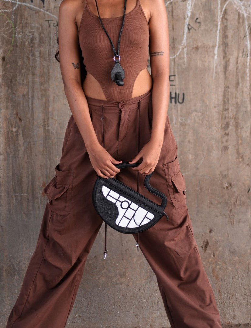 Neo Crescent Clutch - Econock