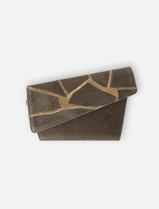 Seiki Trifold Wallet in Olive