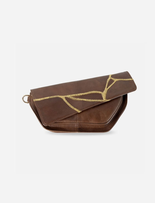 Shiatsu Crossbody in Tan