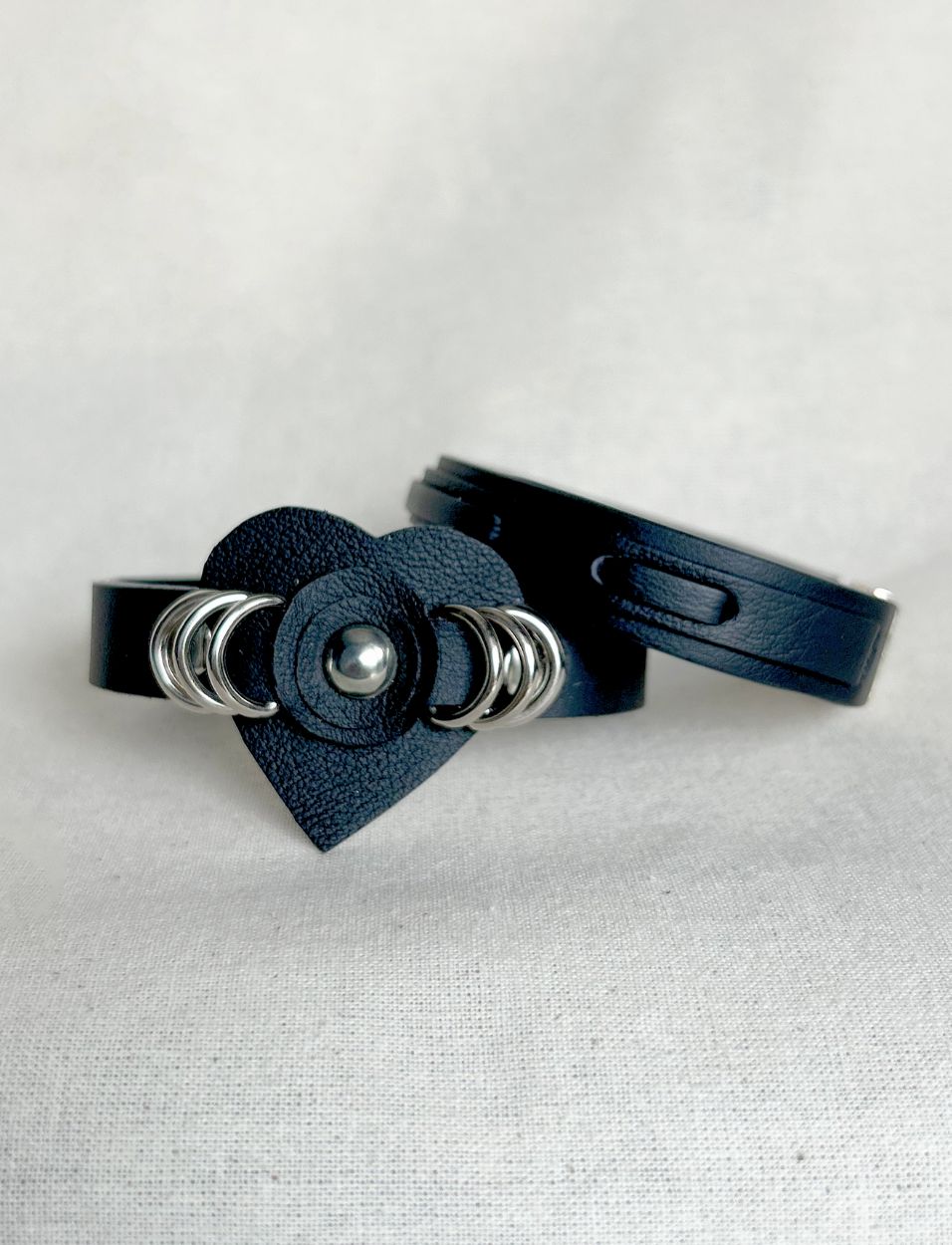 Vero Leather Wristband